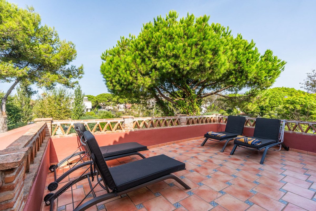 4 Bed Penthouse Duplex in Elviria