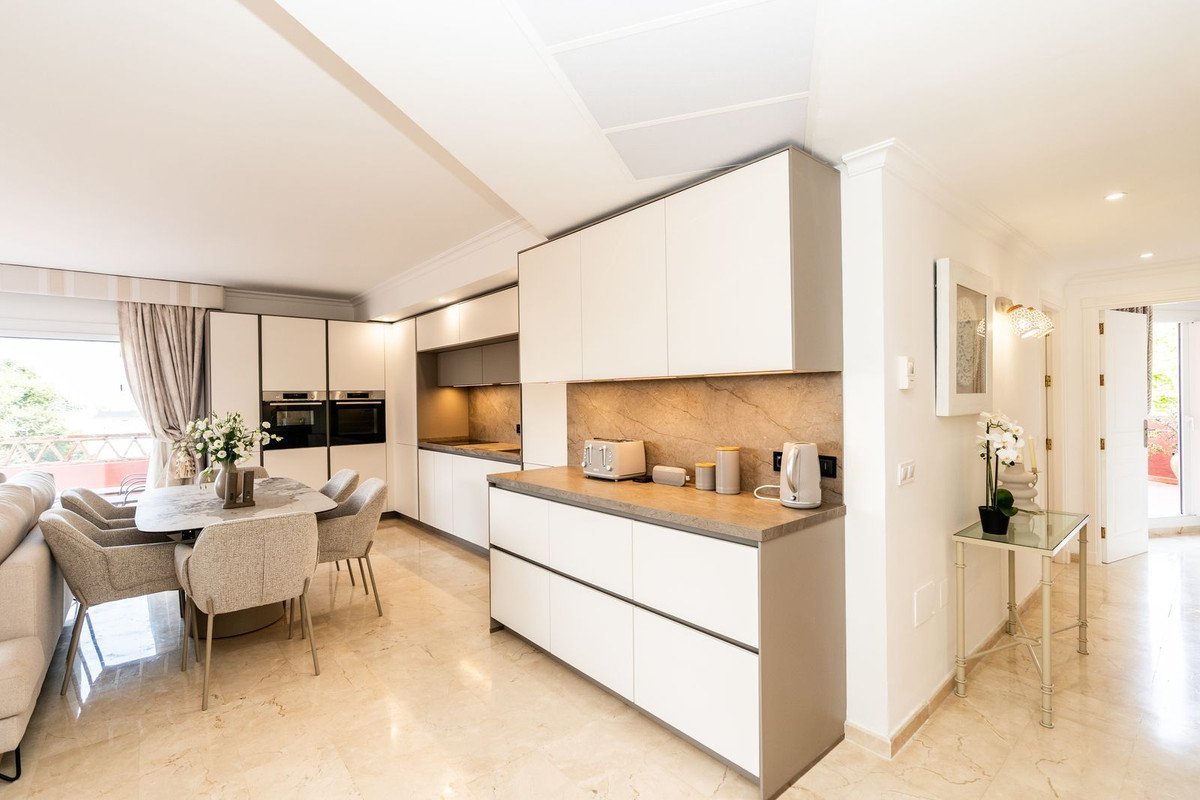 4 Bed Penthouse Duplex in Elviria