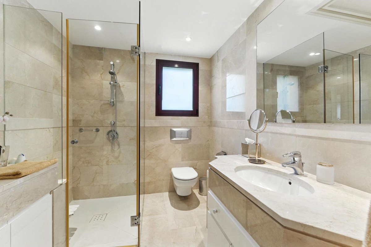 2 Bed Middle Floor Apartment in Costalita