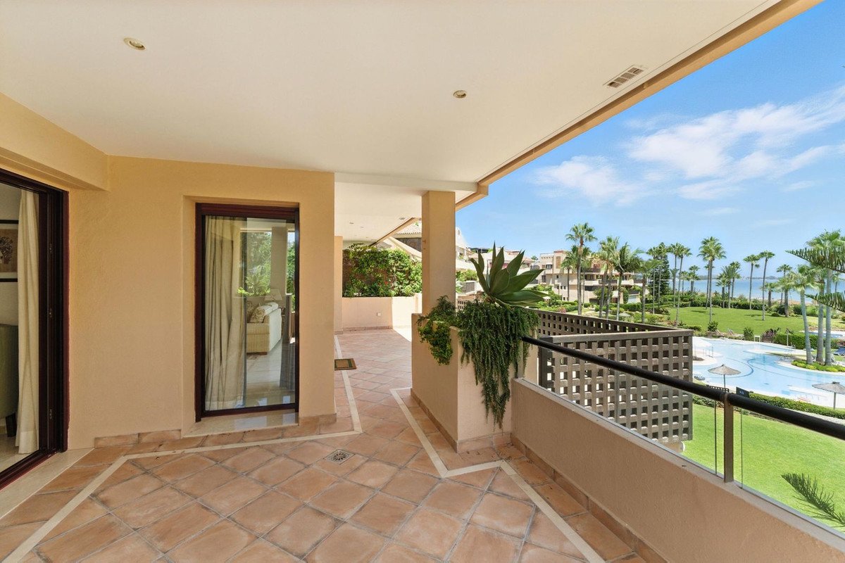 2 Bed Middle Floor Apartment in Costalita