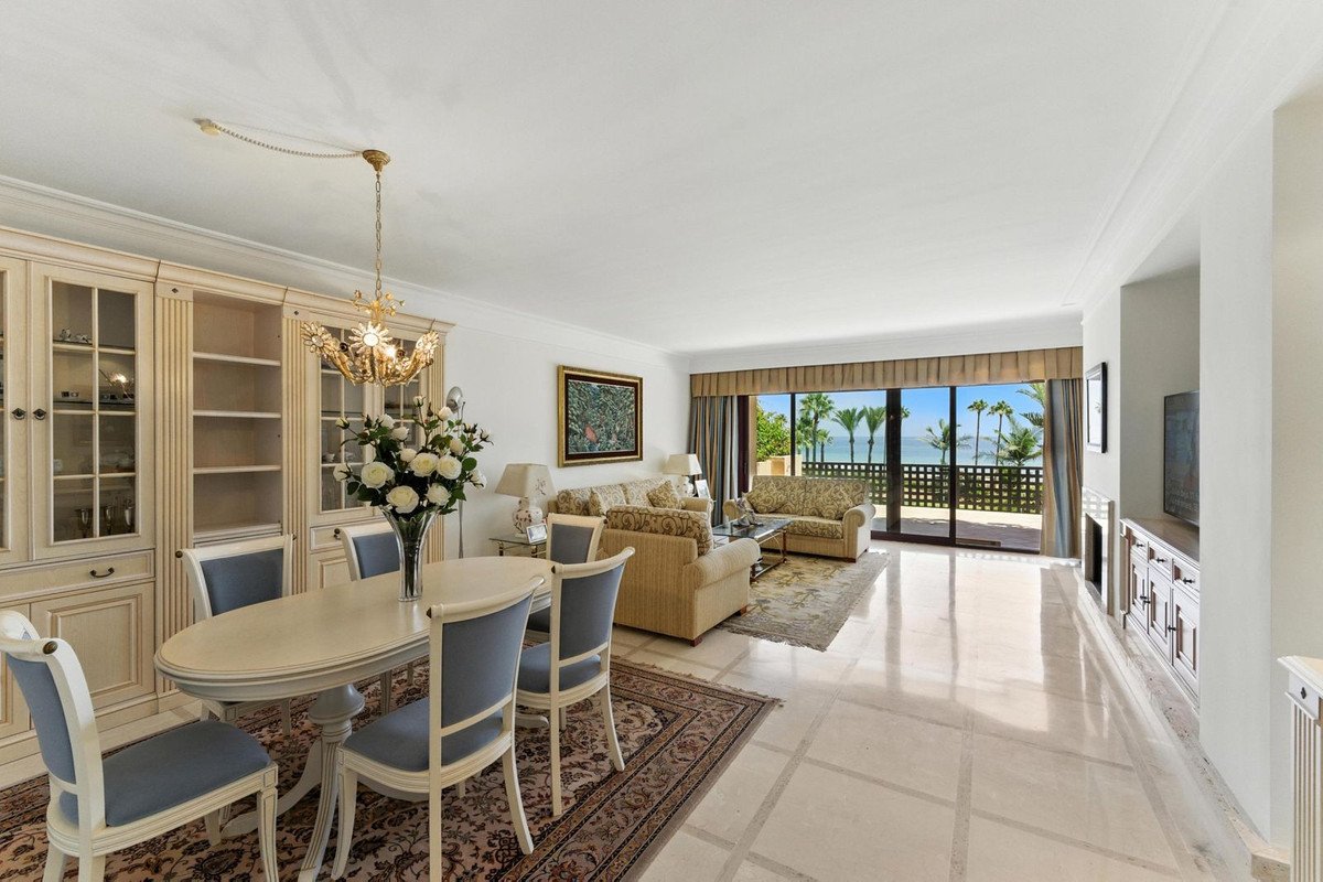 2 Bed Middle Floor Apartment in Costalita