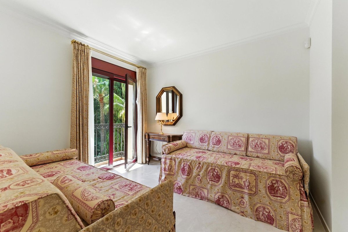 2 Bed Middle Floor Apartment in Costalita