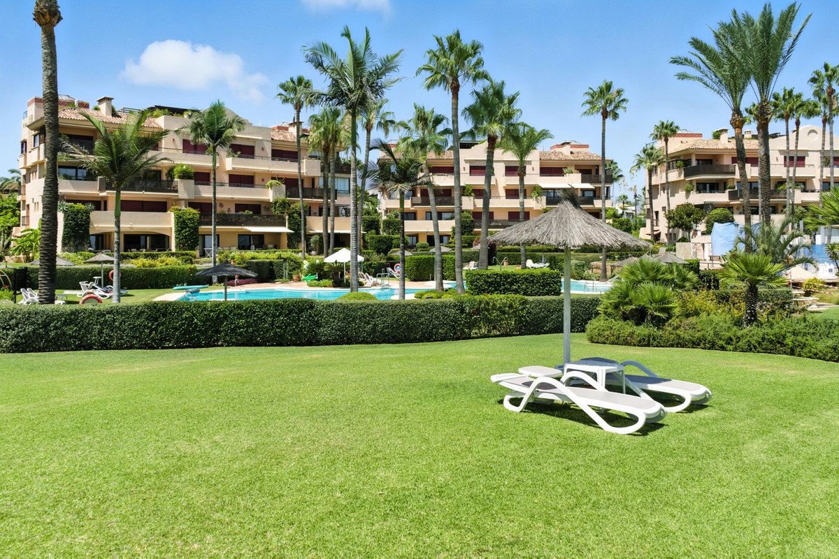 2 Bed Middle Floor Apartment in Costalita