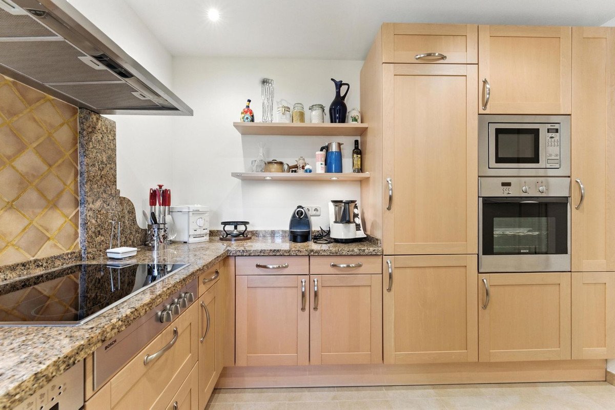 2 Bed Middle Floor Apartment in Costalita