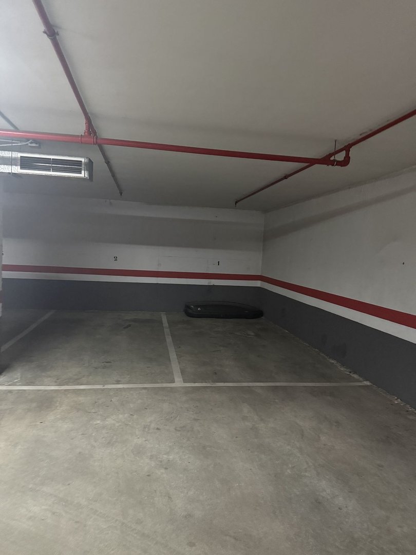 Garage in The Golden Mile