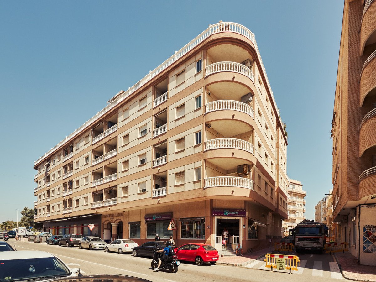 2 Bed Ground Floor Apartment in La Mata