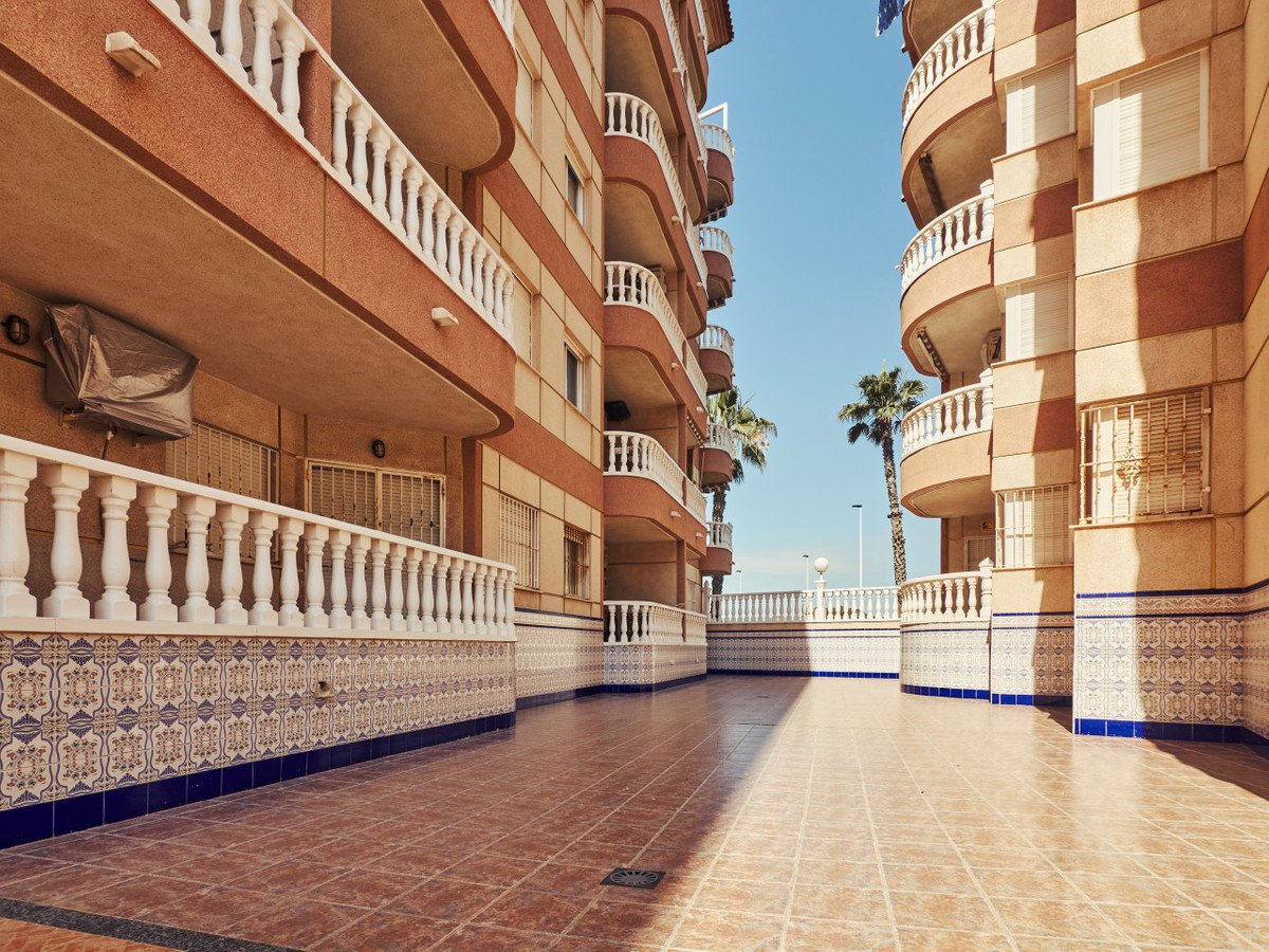 2 Bed Ground Floor Apartment in La Mata