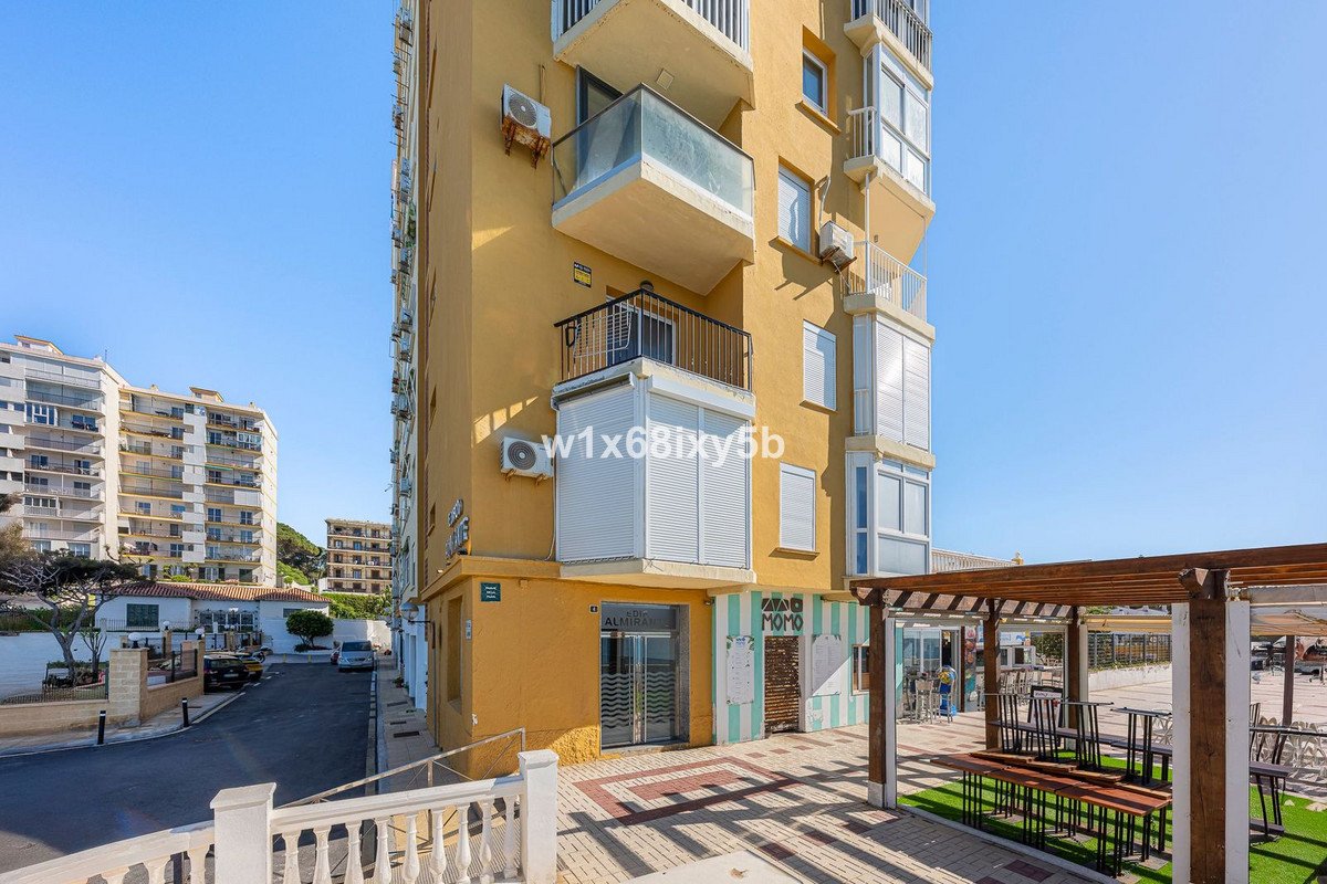 1 Bed Middle Floor Studio in Calahonda