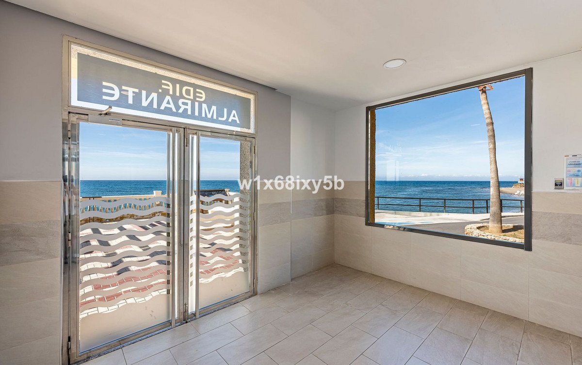 1 Bed Middle Floor Studio in Calahonda
