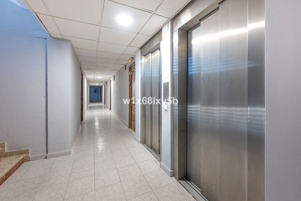 1 Bed Middle Floor Studio in Calahonda