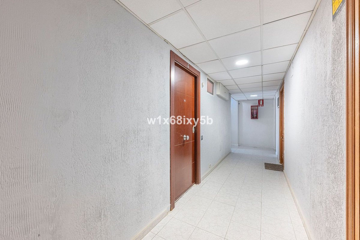 1 Bed Middle Floor Studio in Calahonda