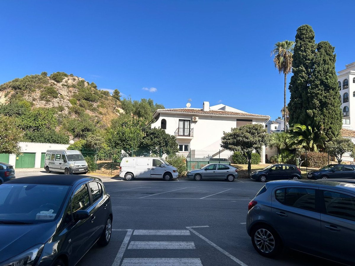 1 Bed Middle Floor Apartment in Los Pacos