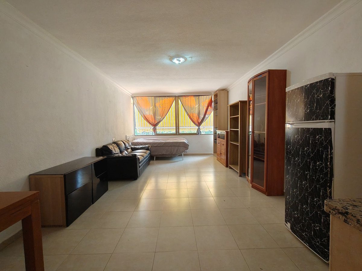 1 Bed Middle Floor Apartment in Los Pacos