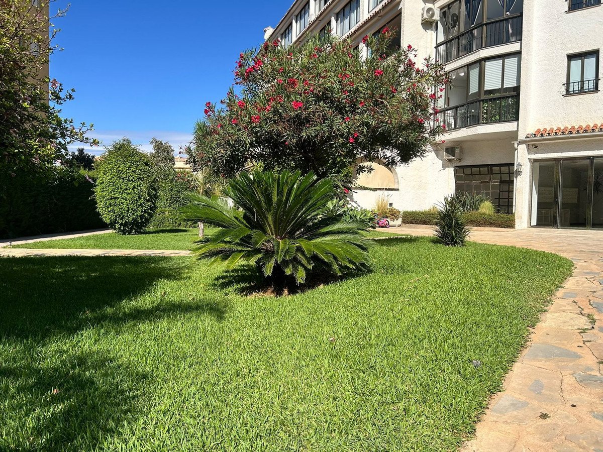 1 Bed Middle Floor Apartment in Los Pacos