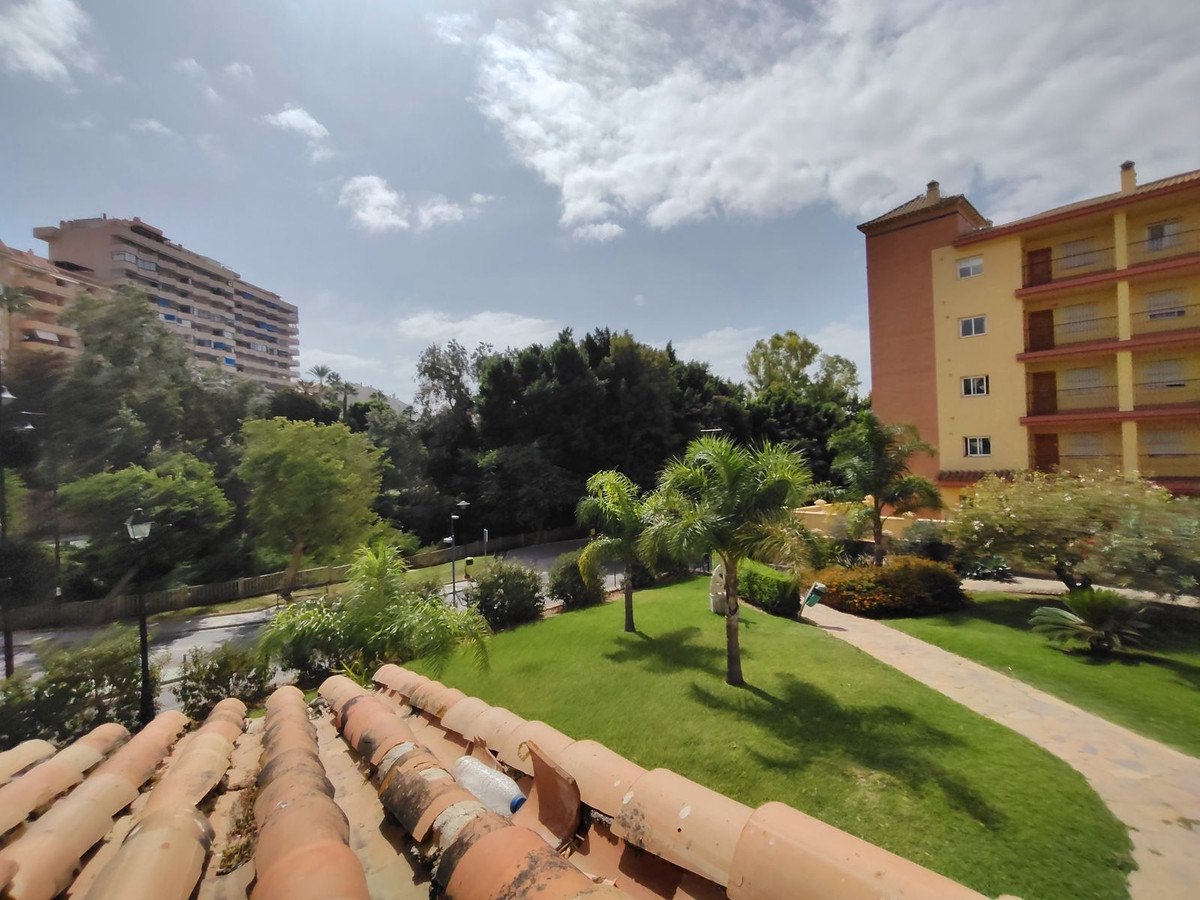 1 Bed Middle Floor Apartment in Los Pacos