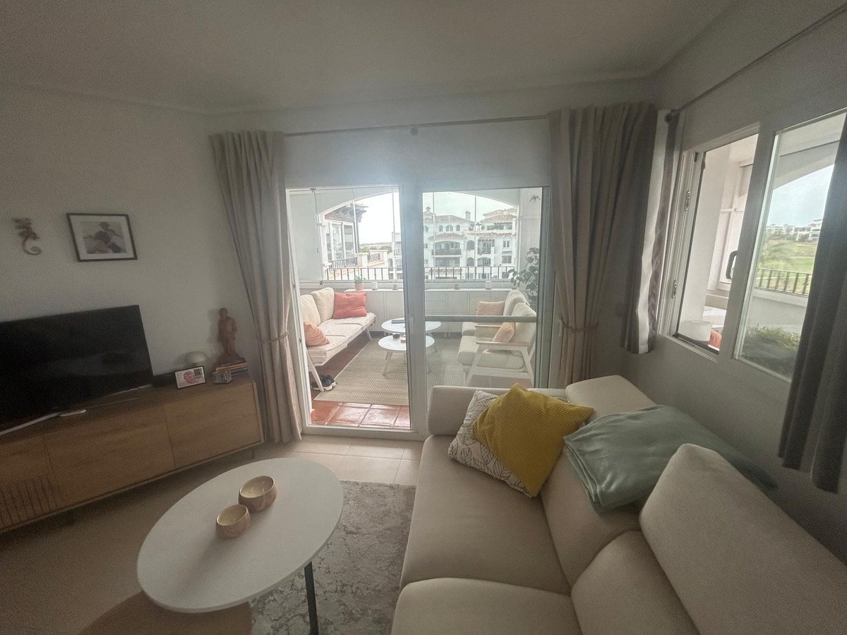 2 Bed Middle Floor Apartment in Hacienda Riquelme