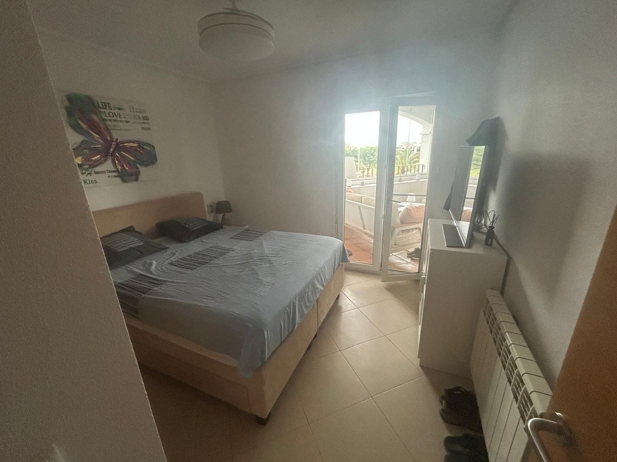 2 Bed Middle Floor Apartment in Hacienda Riquelme