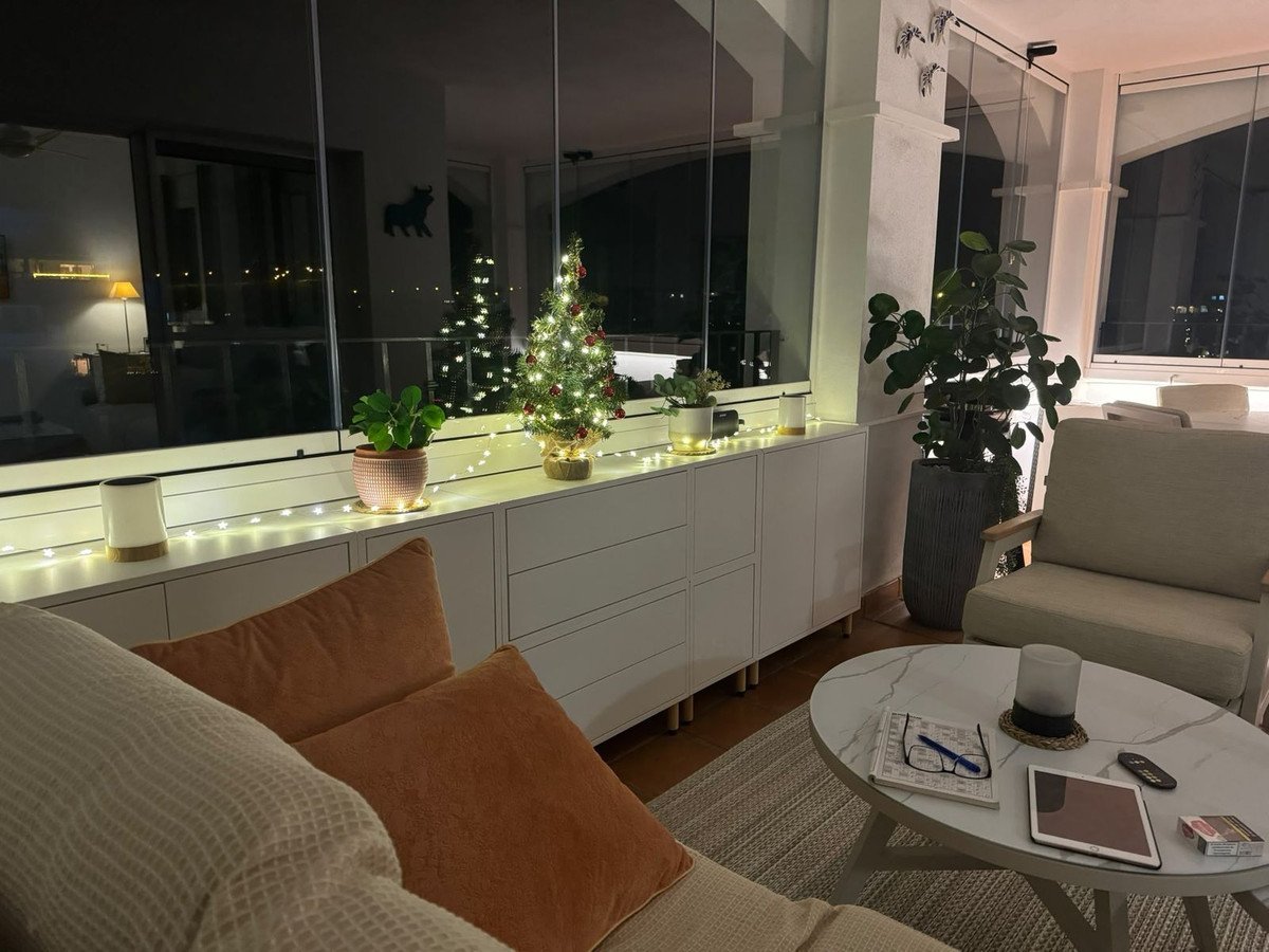 2 Bed Middle Floor Apartment in Hacienda Riquelme