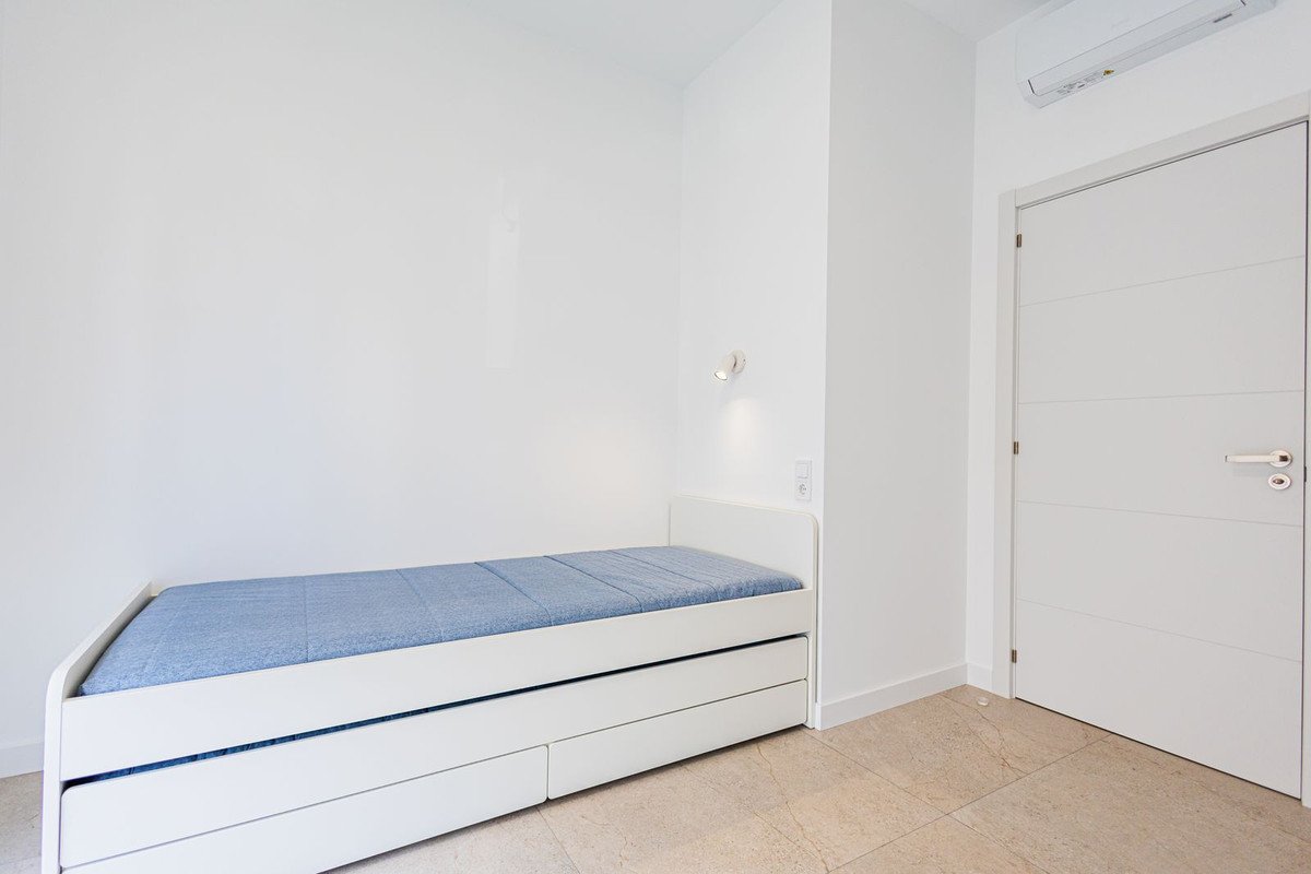 2 Bed Ground Floor Apartment in Alicante