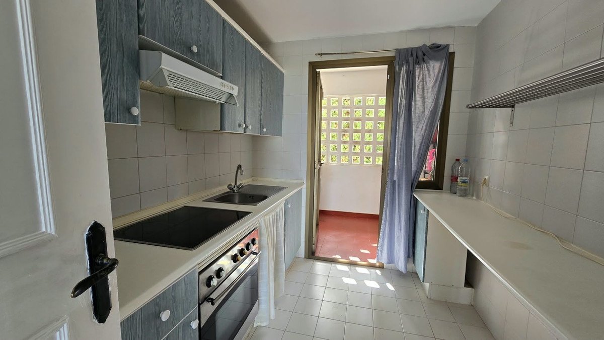 2 Bed Top Floor Apartment in Riviera del Sol