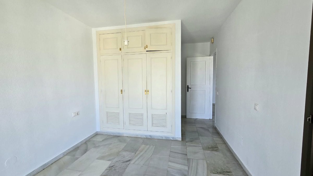 2 Bed Top Floor Apartment in Riviera del Sol