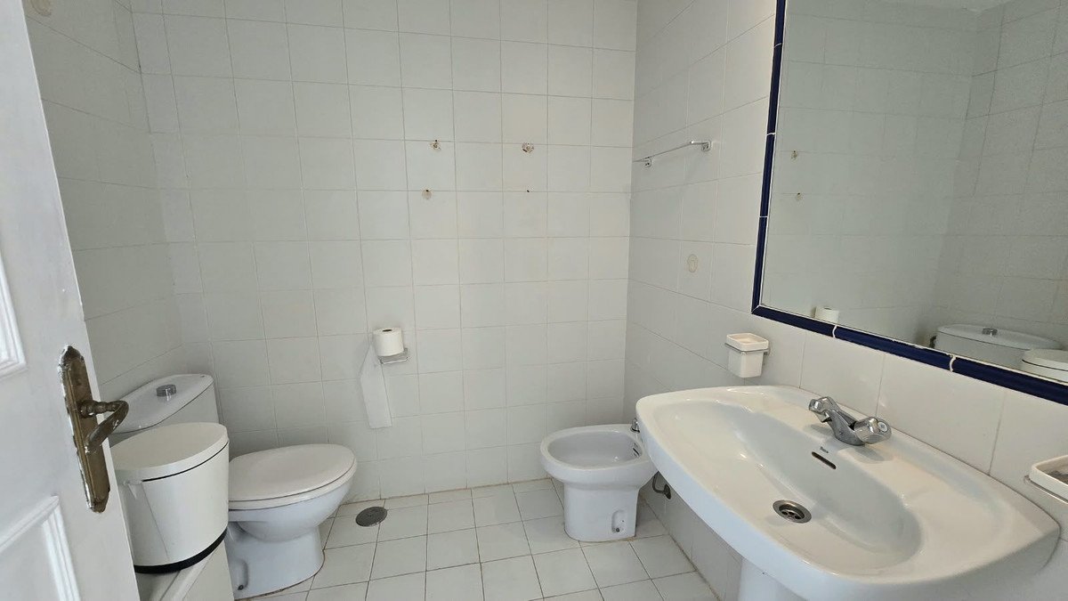 2 Bed Top Floor Apartment in Riviera del Sol