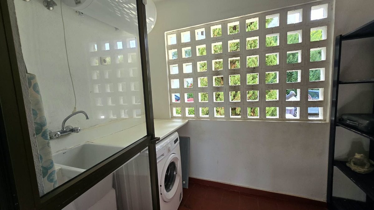 2 Bed Top Floor Apartment in Riviera del Sol