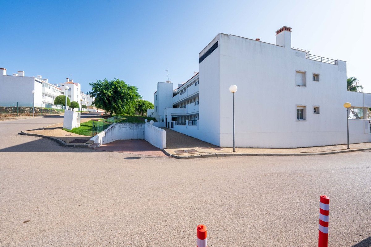 3 Bed Ground Floor Apartment in Casares Playa