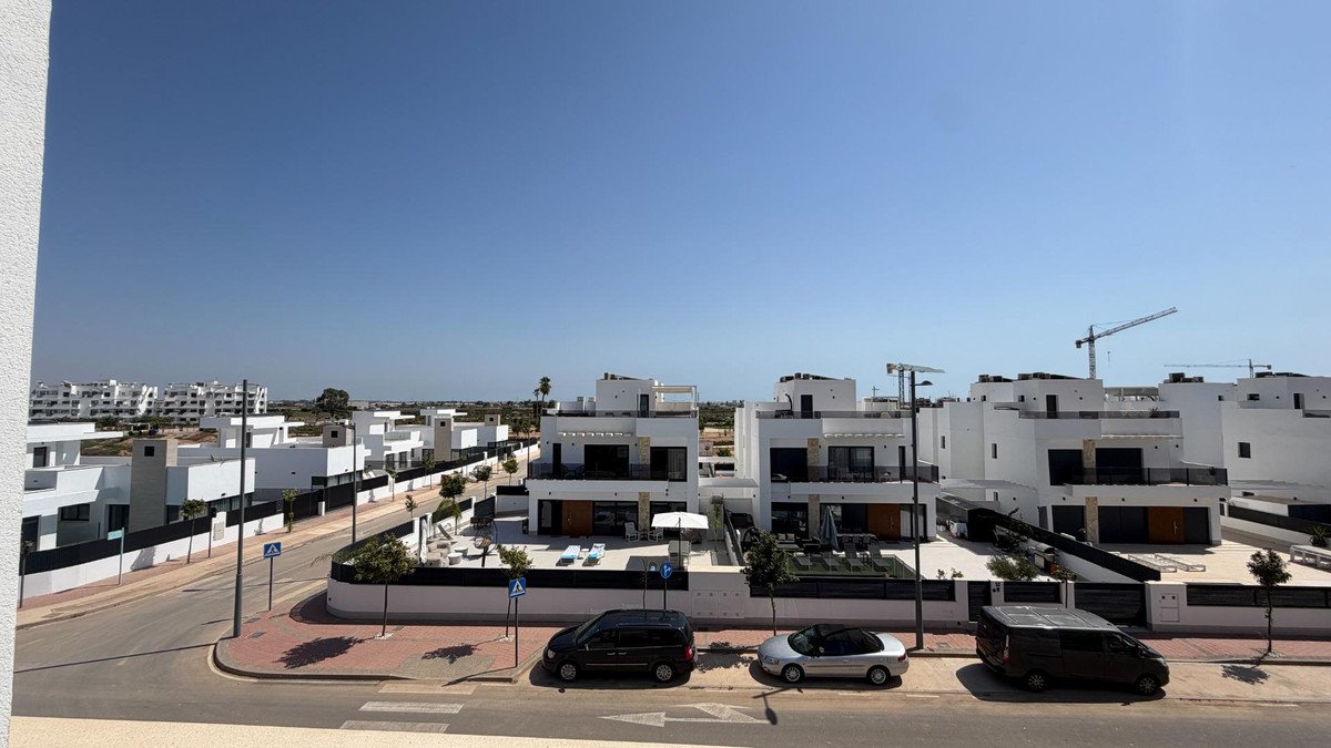 2 Bed Ground Floor Apartment in Los Alcazares