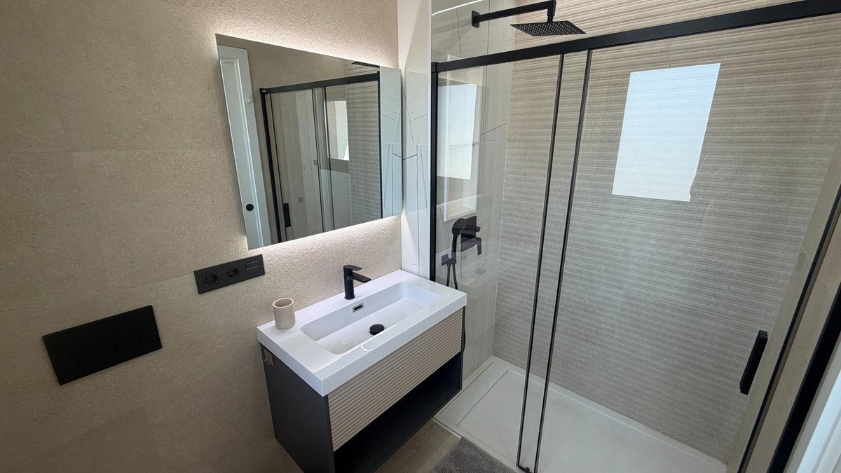 2 Bed Ground Floor Apartment in Los Alcazares