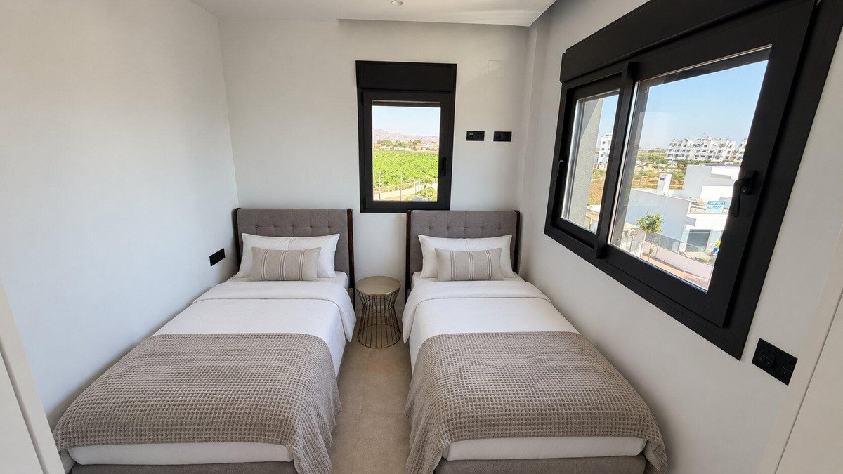 2 Bed Ground Floor Apartment in Los Alcazares