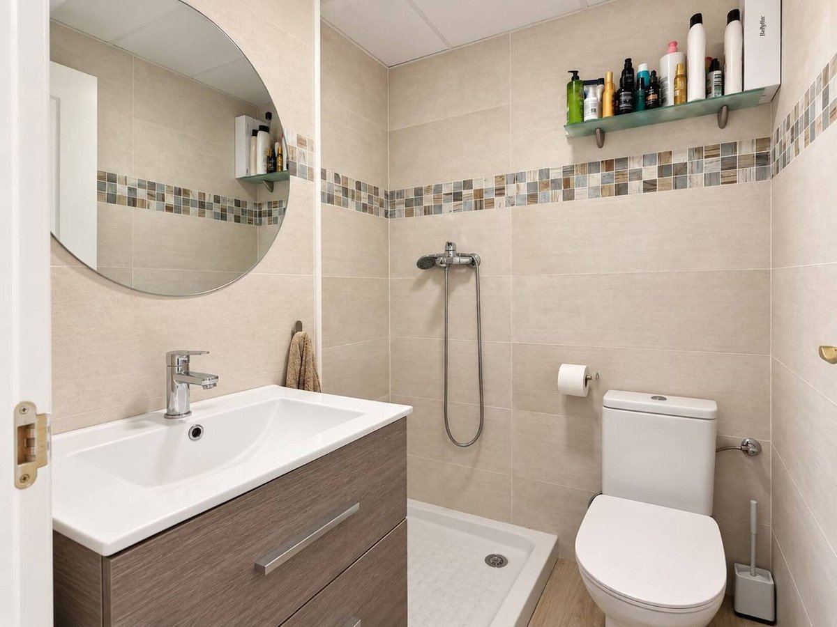 2 Bed Middle Floor Apartment in Riviera del Sol