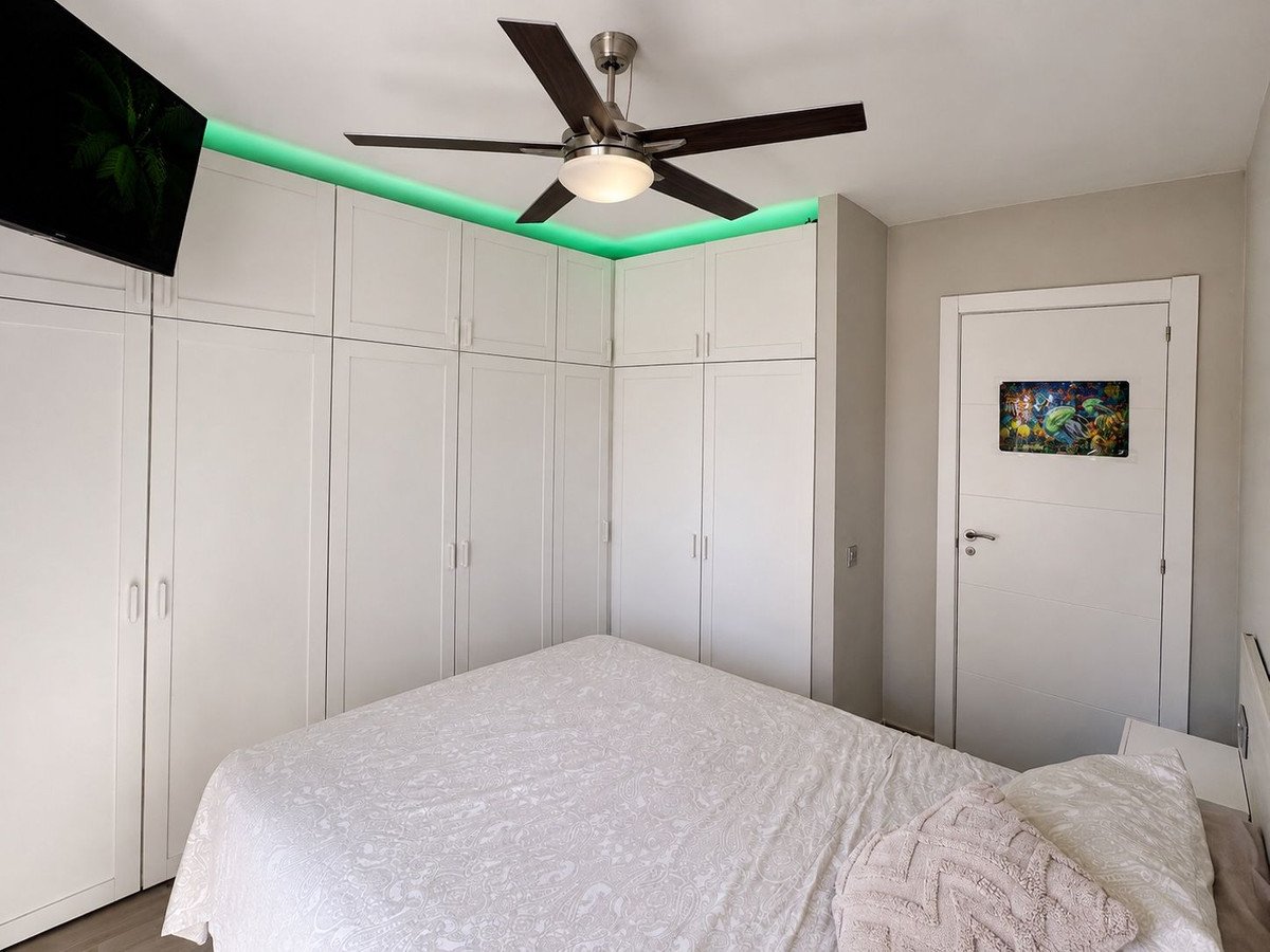 2 Bed Middle Floor Apartment in Nueva Andalucía
