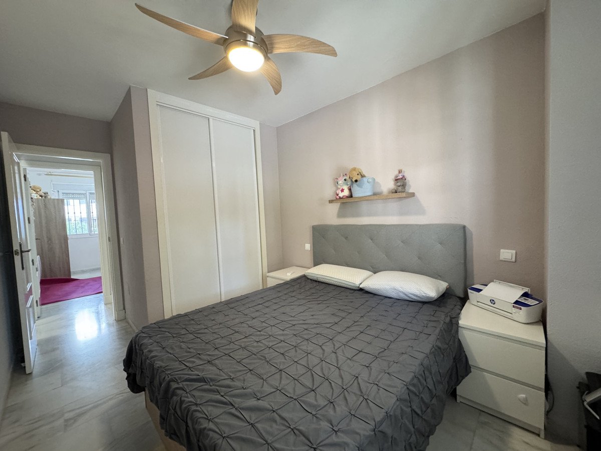 2 Bed Middle Floor Apartment in Mijas Costa