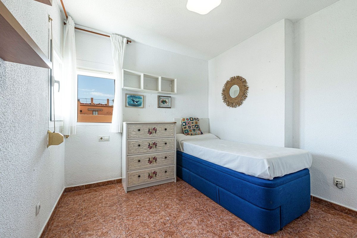 3 Bed Middle Floor Apartment in Fuengirola