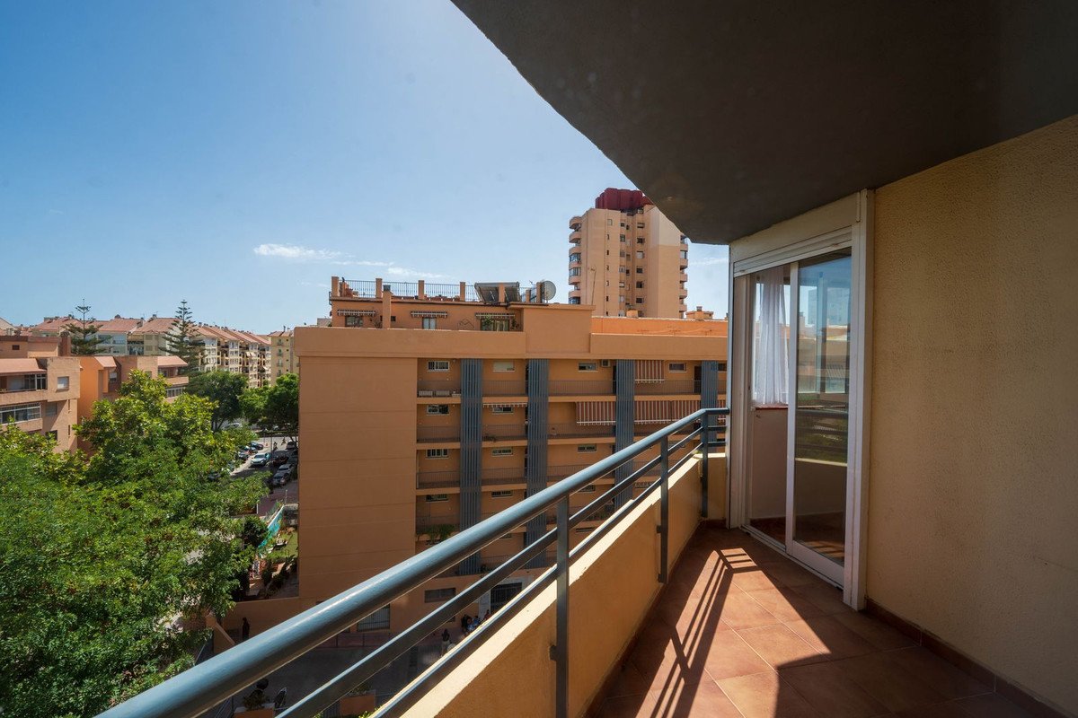 3 Bed Middle Floor Apartment in Fuengirola