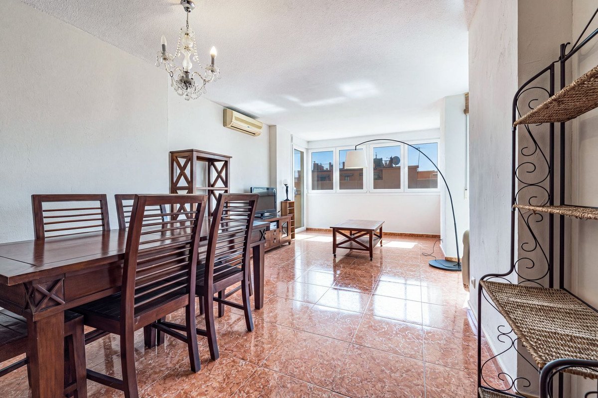3 Bed Middle Floor Apartment in Fuengirola