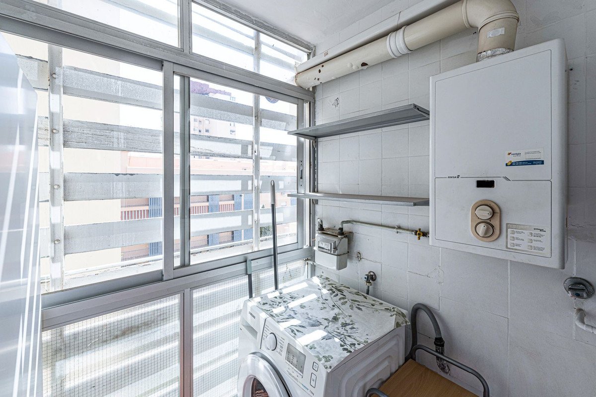 3 Bed Middle Floor Apartment in Fuengirola