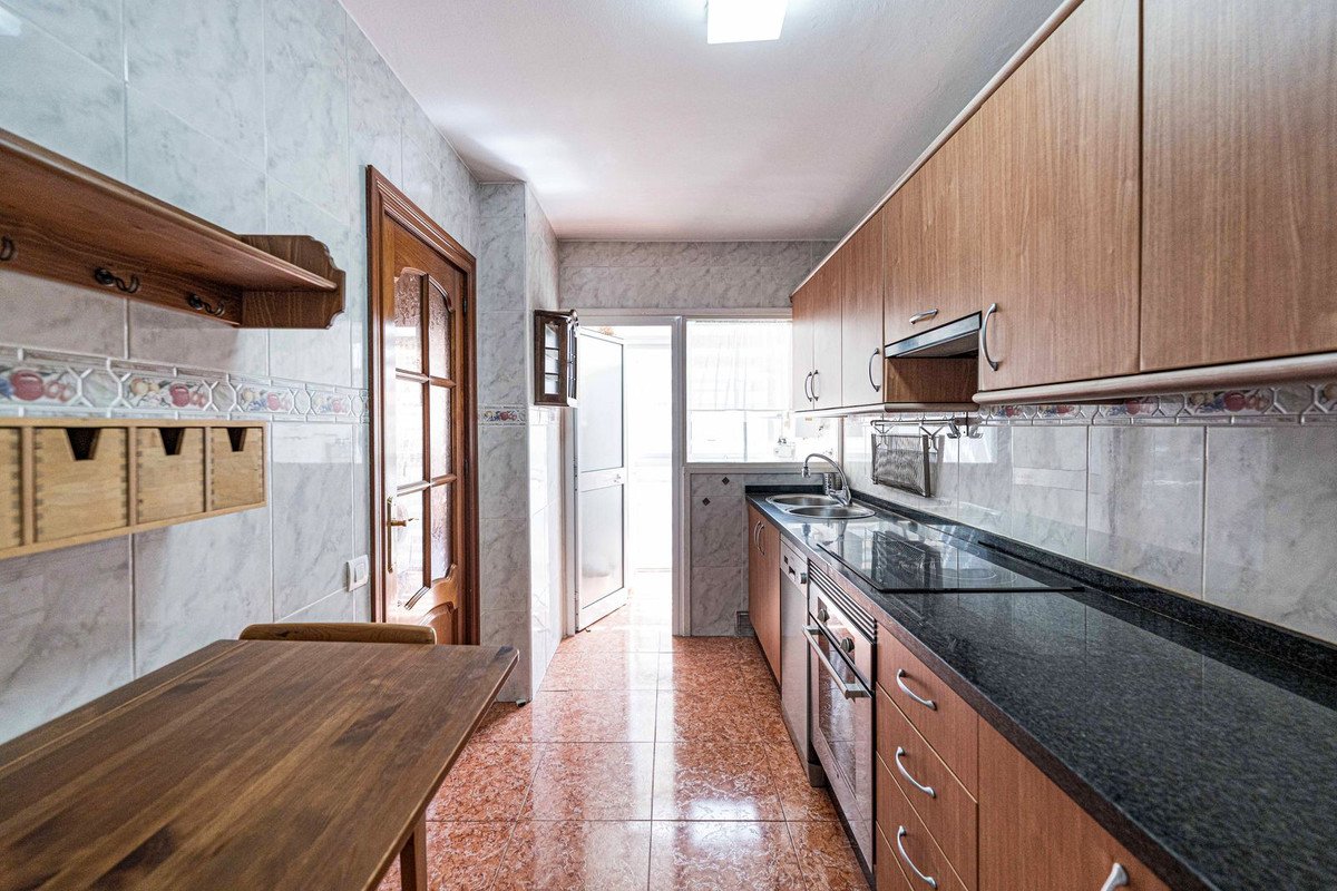3 Bed Middle Floor Apartment in Fuengirola