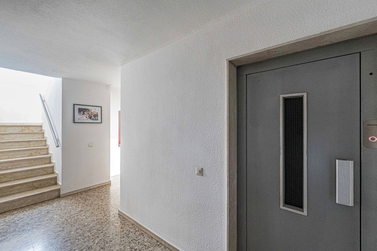 3 Bed Middle Floor Apartment in Fuengirola