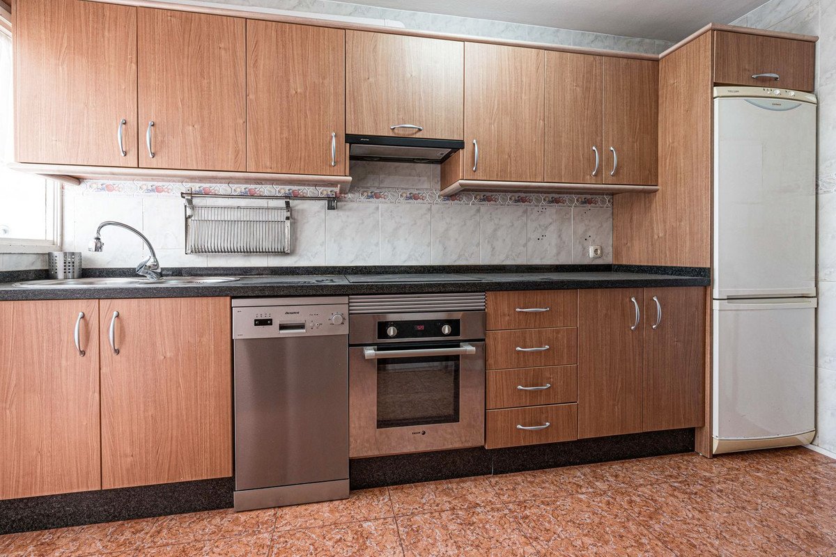 3 Bed Middle Floor Apartment in Fuengirola