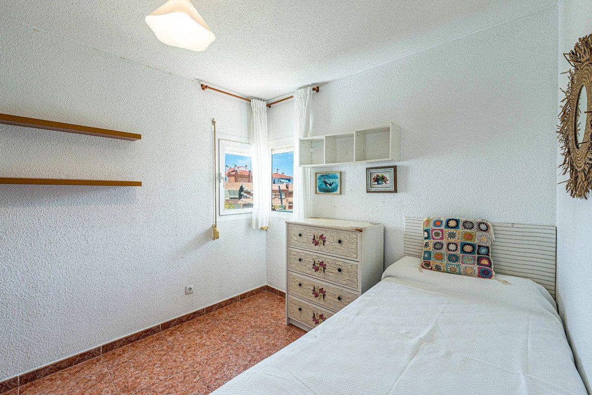 3 Bed Middle Floor Apartment in Fuengirola