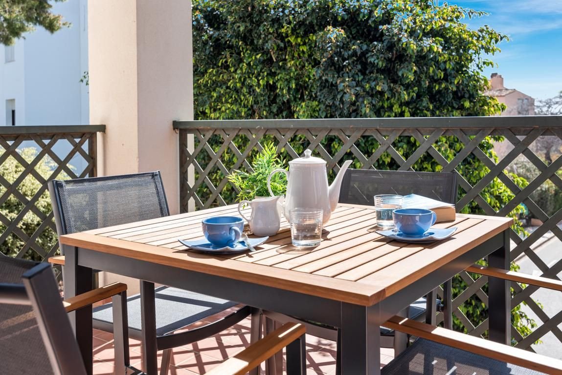 2 Bed Middle Floor Apartment in Marbella