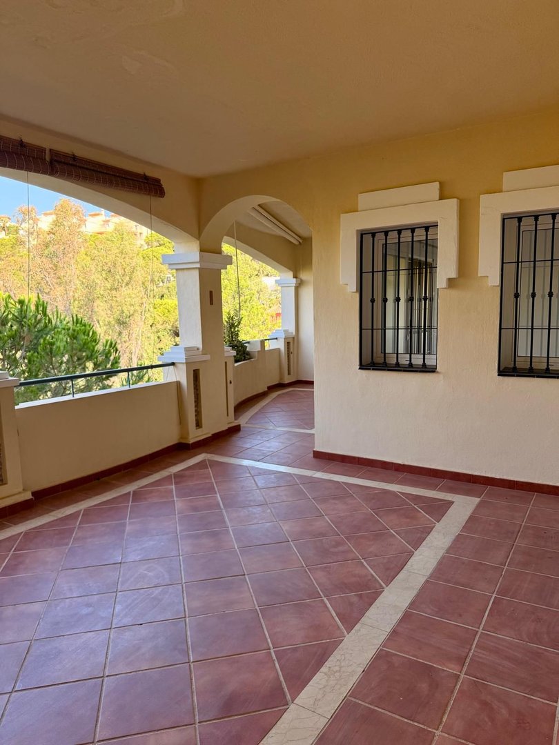 2 Bed Ground Floor Apartment in Elviria