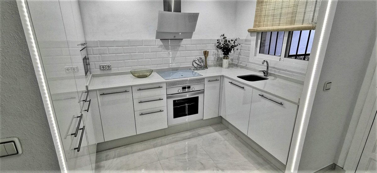 2 Bed Townhouse in Estepona