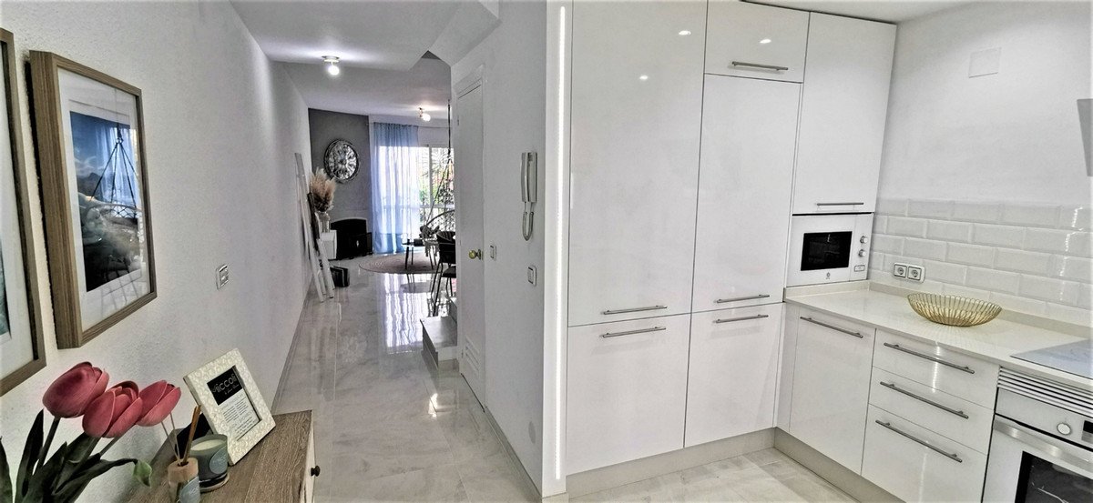 2 Bed Townhouse in Estepona