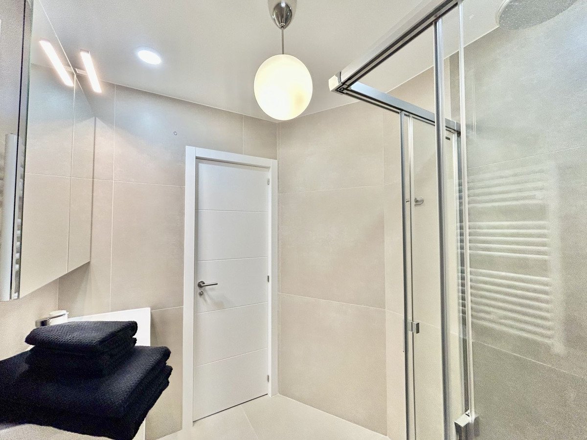 1 Bed Middle Floor Apartment in Fuengirola