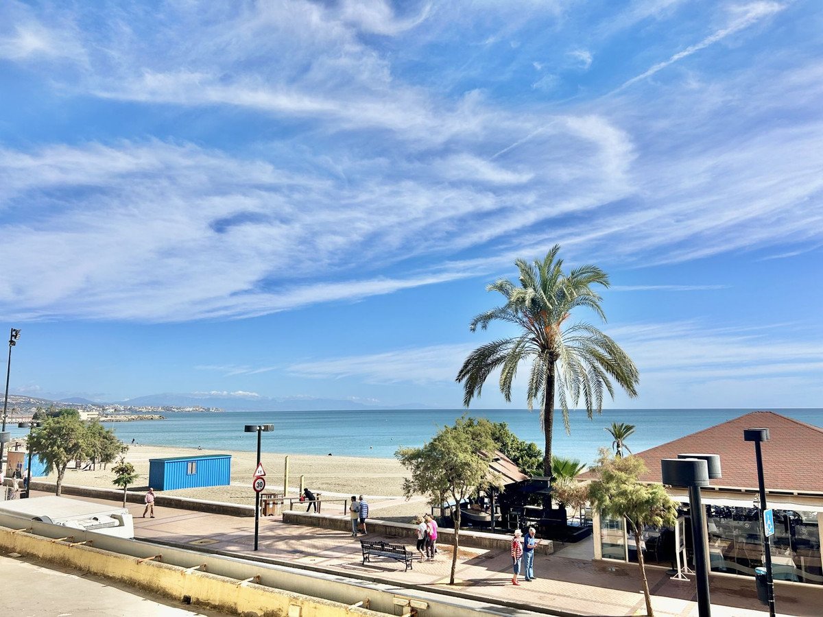 1 Bed Middle Floor Apartment in Fuengirola