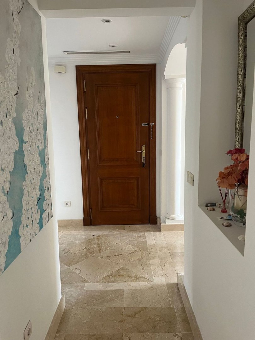 2 Bed Middle Floor Apartment in Casares Playa