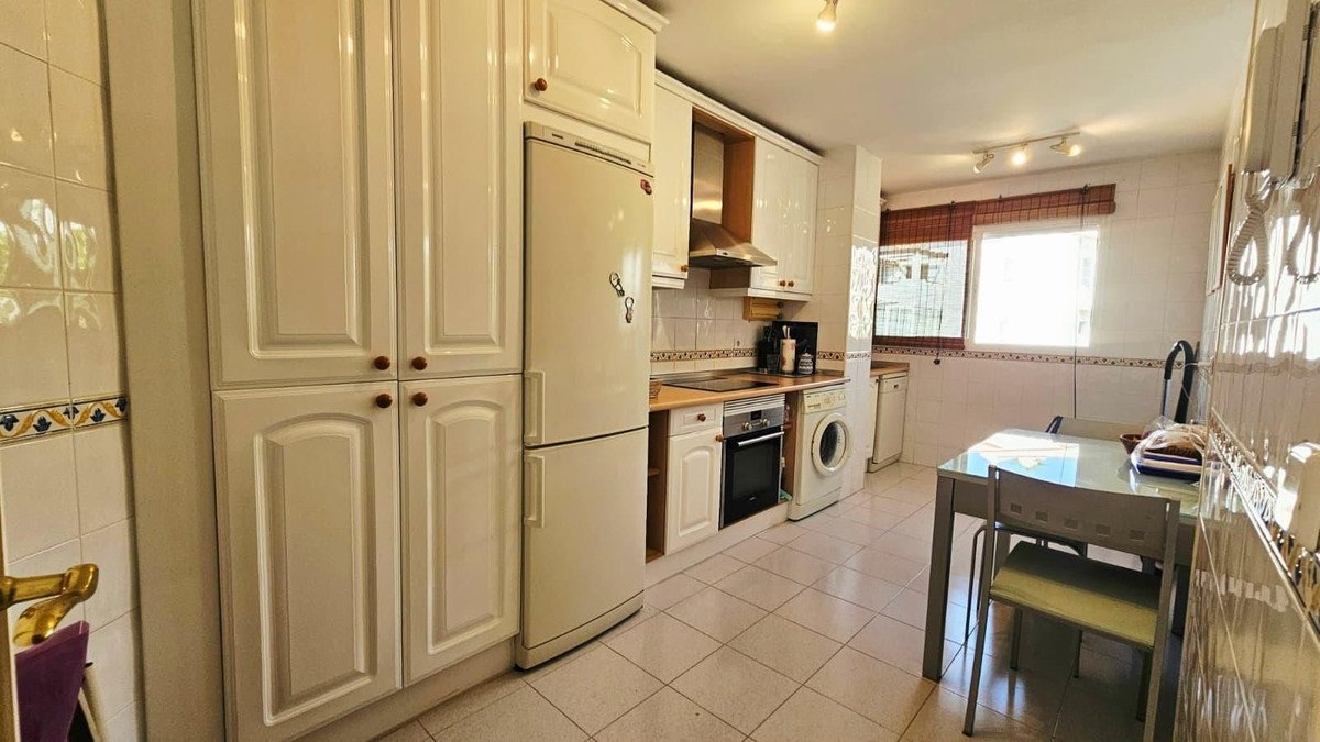 3 Bed Penthouse Duplex in Bel Air